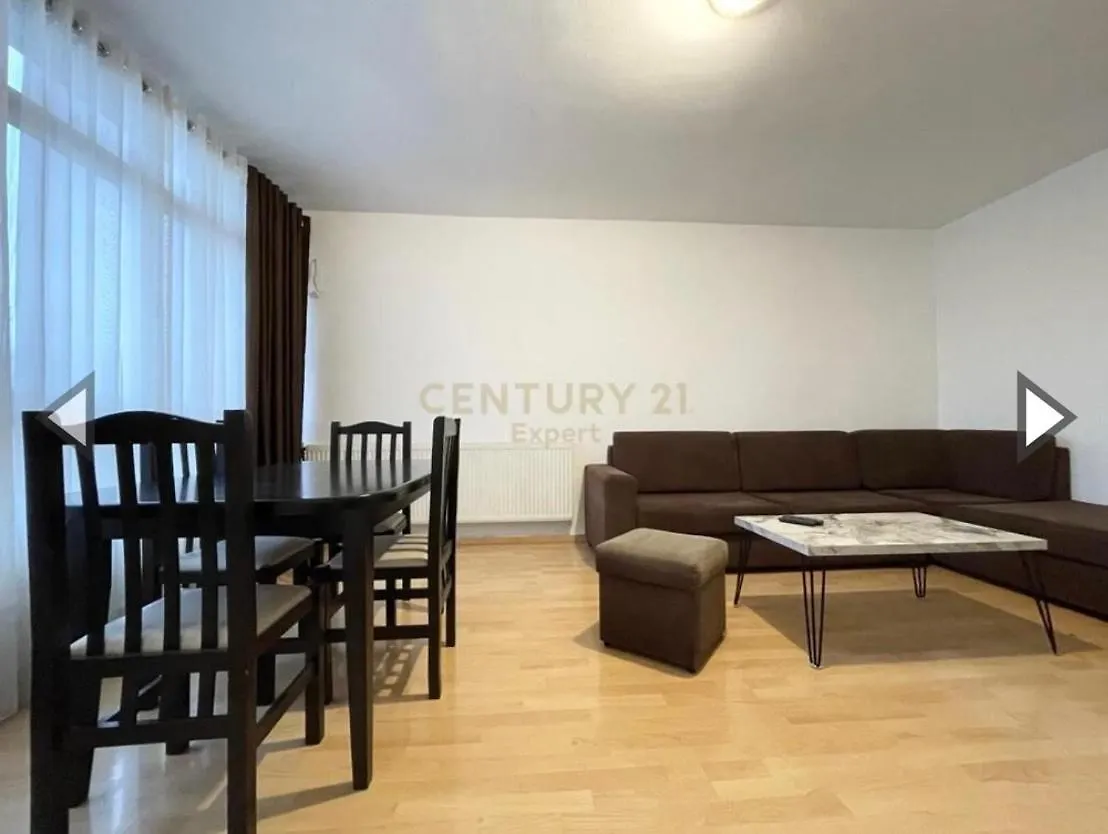 Maison Tirana Patza-Kuqani 0*,  Albanien